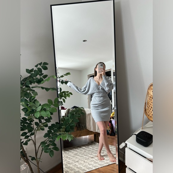 Dynamite sweater dress - Picture 2 of 4